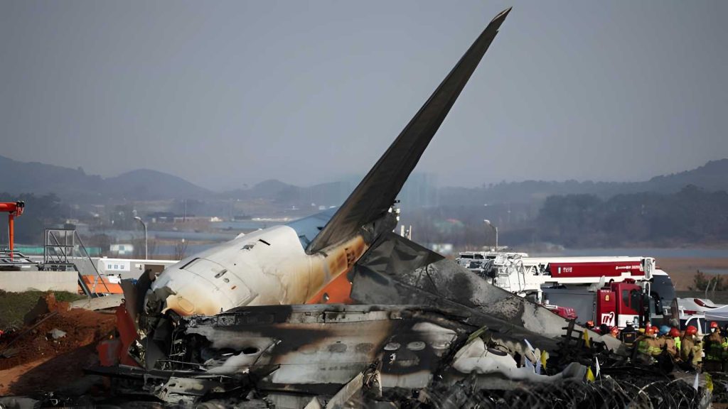 Aereo Jeju Air si schianta a Muan: possibili bird strike e guasto ai carrelli