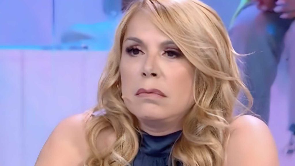 Anna Pettinelli al GF: sfuriata contro Alfonso e Chiara durante la diretta