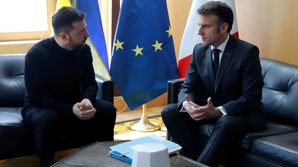 Macron rilancia l’ombrello nucleare francese: nuove deroghe per la difesa europea